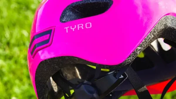 קסדה לנוער Bontrager Tyro Youth Kids Helmet Features Tyro Kids Youth - AddCov