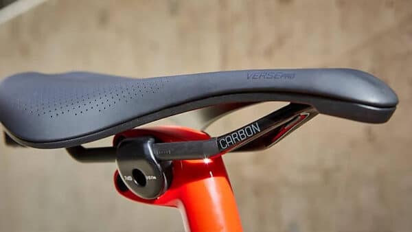Features Verse Saddle (5)