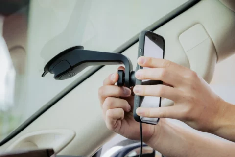 תושבת לרכב בואקום Quad Lock Car Mount V6
