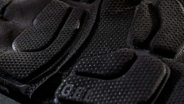 Gloves Features Circuit FF (2)