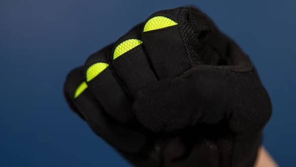 Gloves Features Circuit FF (4)
