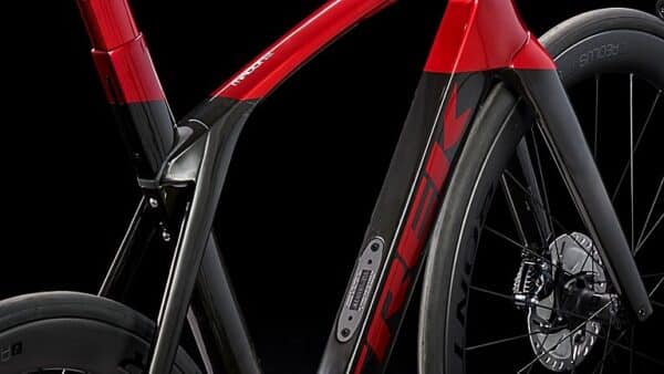 Madone_Feature (3)