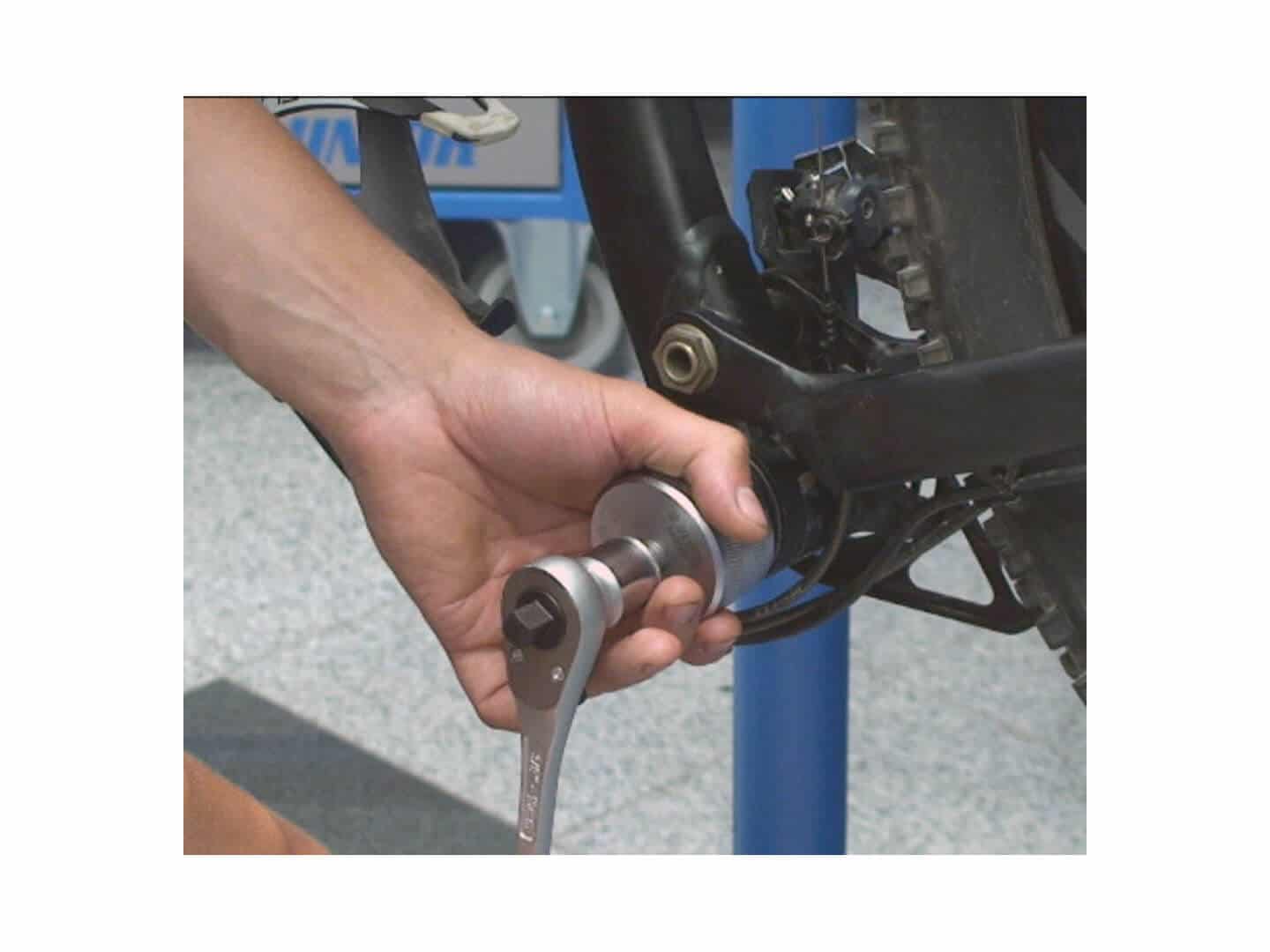 חולץ מיסבי BB30 / DUB לציר מרכזי Unior דגם 1625/2 V2 BB30 & DUB removal tool(1)