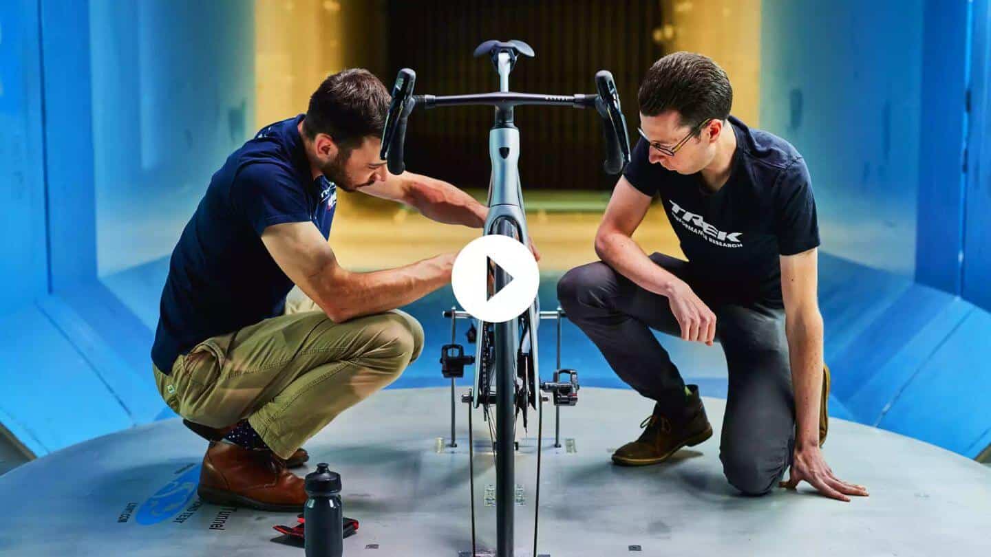 Madone_Marquee_VideoStill_10_PLAY