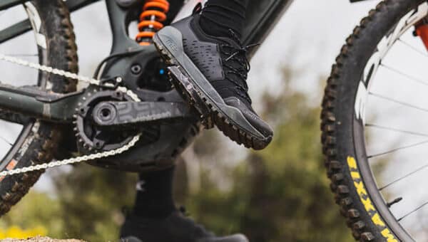 WTLZOL_fizik-terra-ergolace-x2-ebike-action-tec3