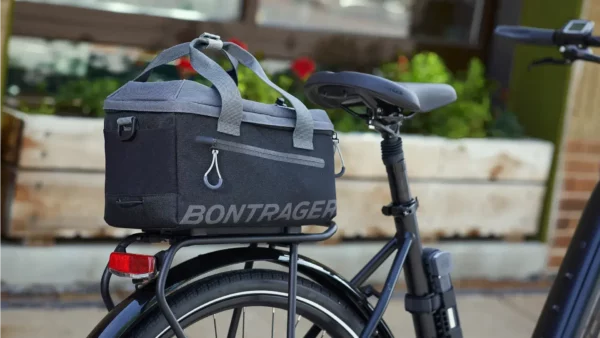 תיק סבל Bontrager MIK Commuter Boot Bag תיק סבל Bontrager MIK Commuter Boot Bag