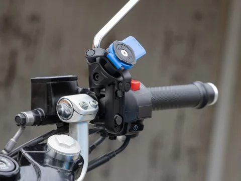 התקן לטלפון לאופנוע לידית מעצור/קלאצ' Quad Lock Motorcycle Brake/Clutch Mount