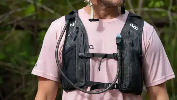 תיק/וסט רכיבה Evoc Hydro Pro 6 תיק/וסט רכיבה Evoc Hydro Pro 6